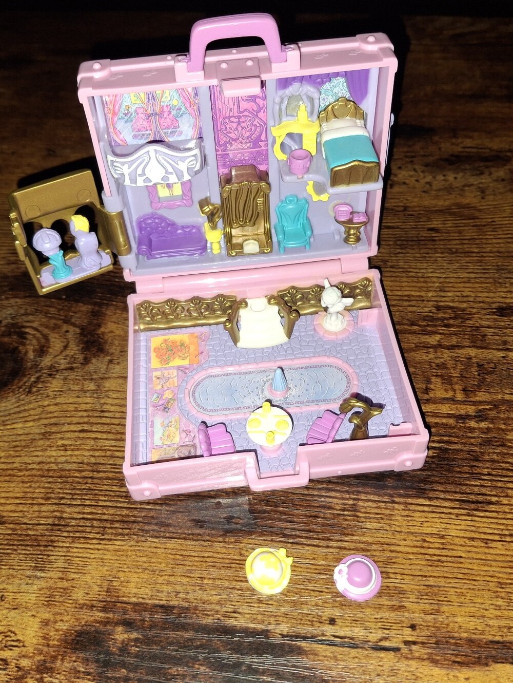 Vintage Polly Pocket In Paris Suitcase Compact With 2 Hats 1996